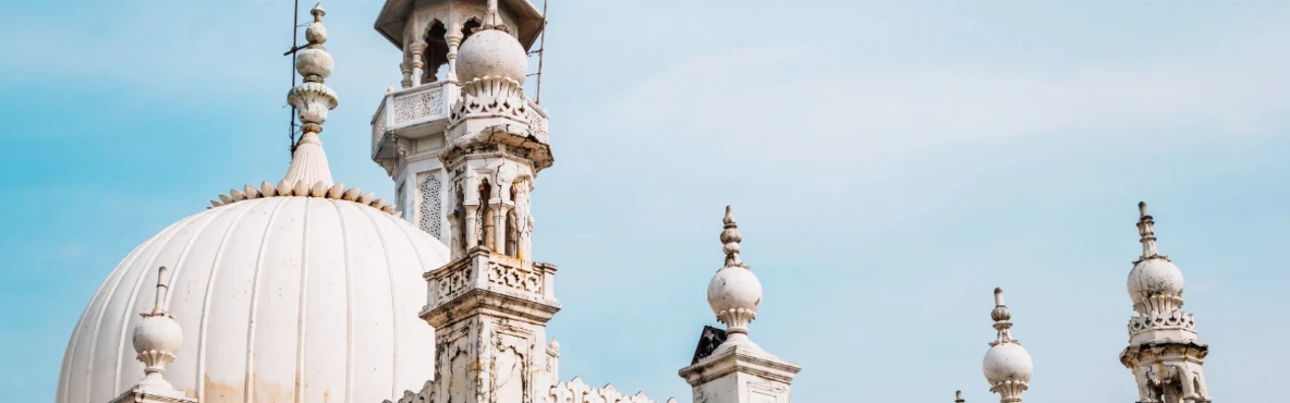 Complete Guide to Haji Ali Dargah, Mumbai: History, Timings & Travel Tips