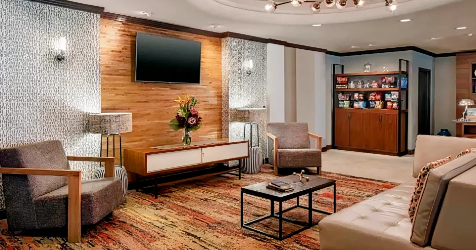 Four Points by Sheraton Hotel & Suites San Francisco Airport