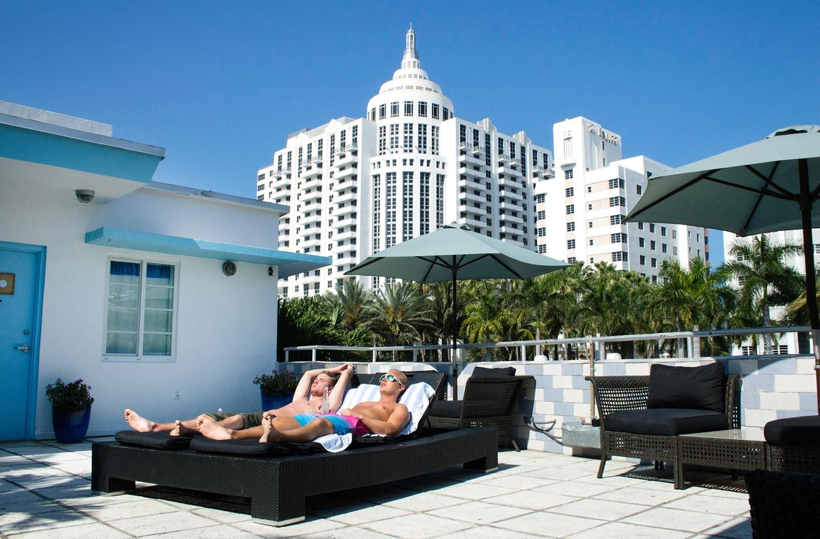 Aqua Hotel & Suites