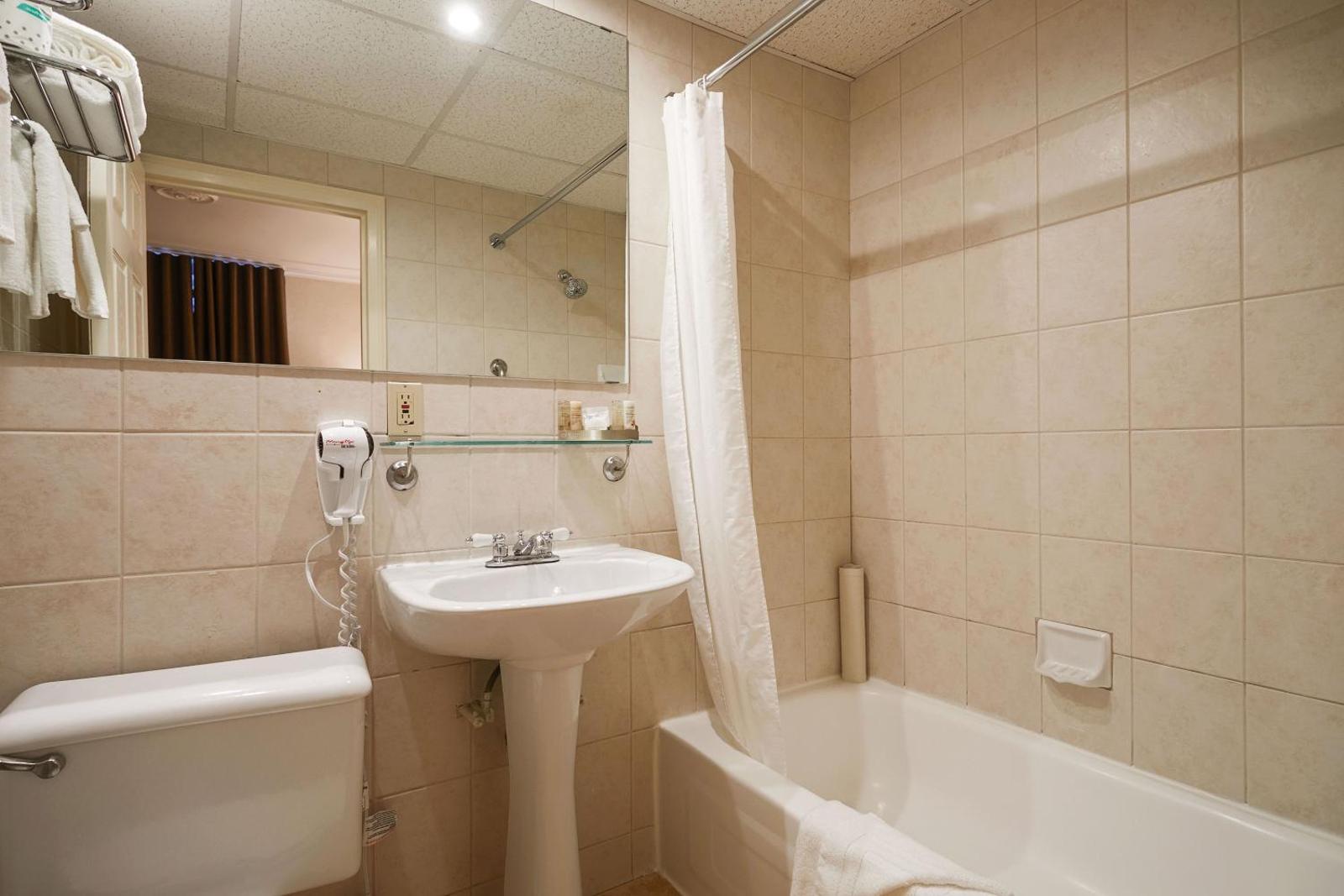 Hotel St-Denis
