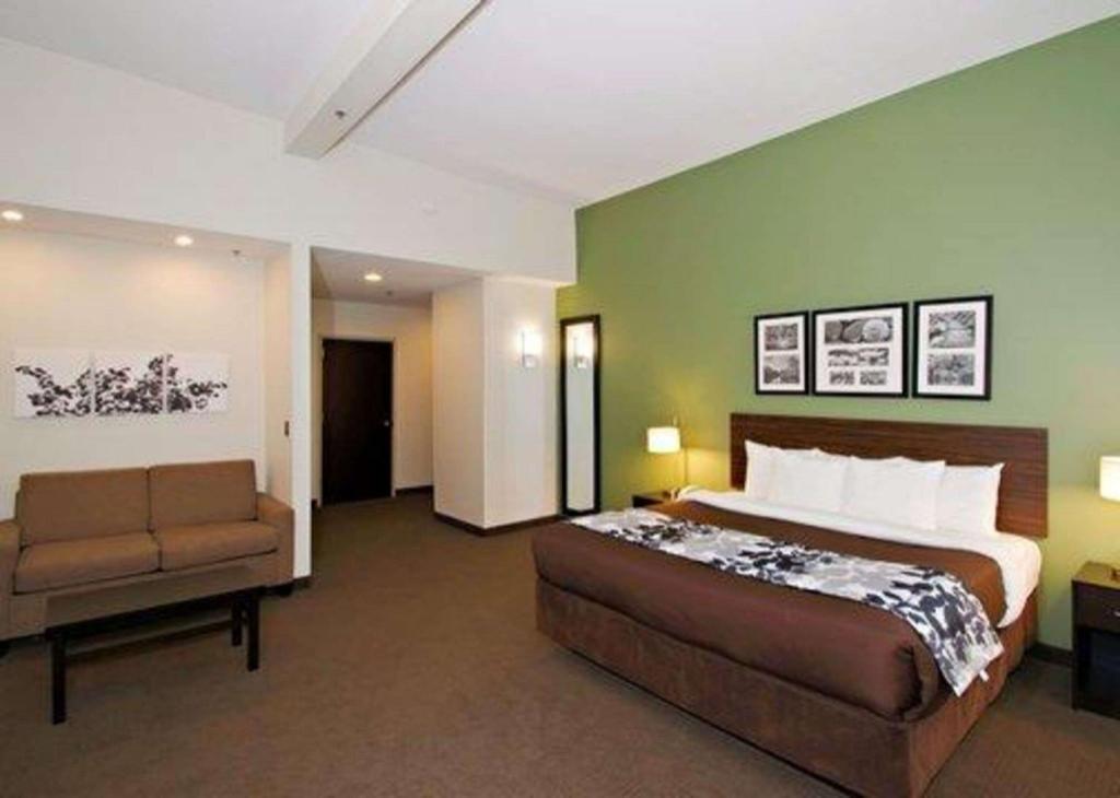 Sleep Inn & Suites Downtown Inner Harbor