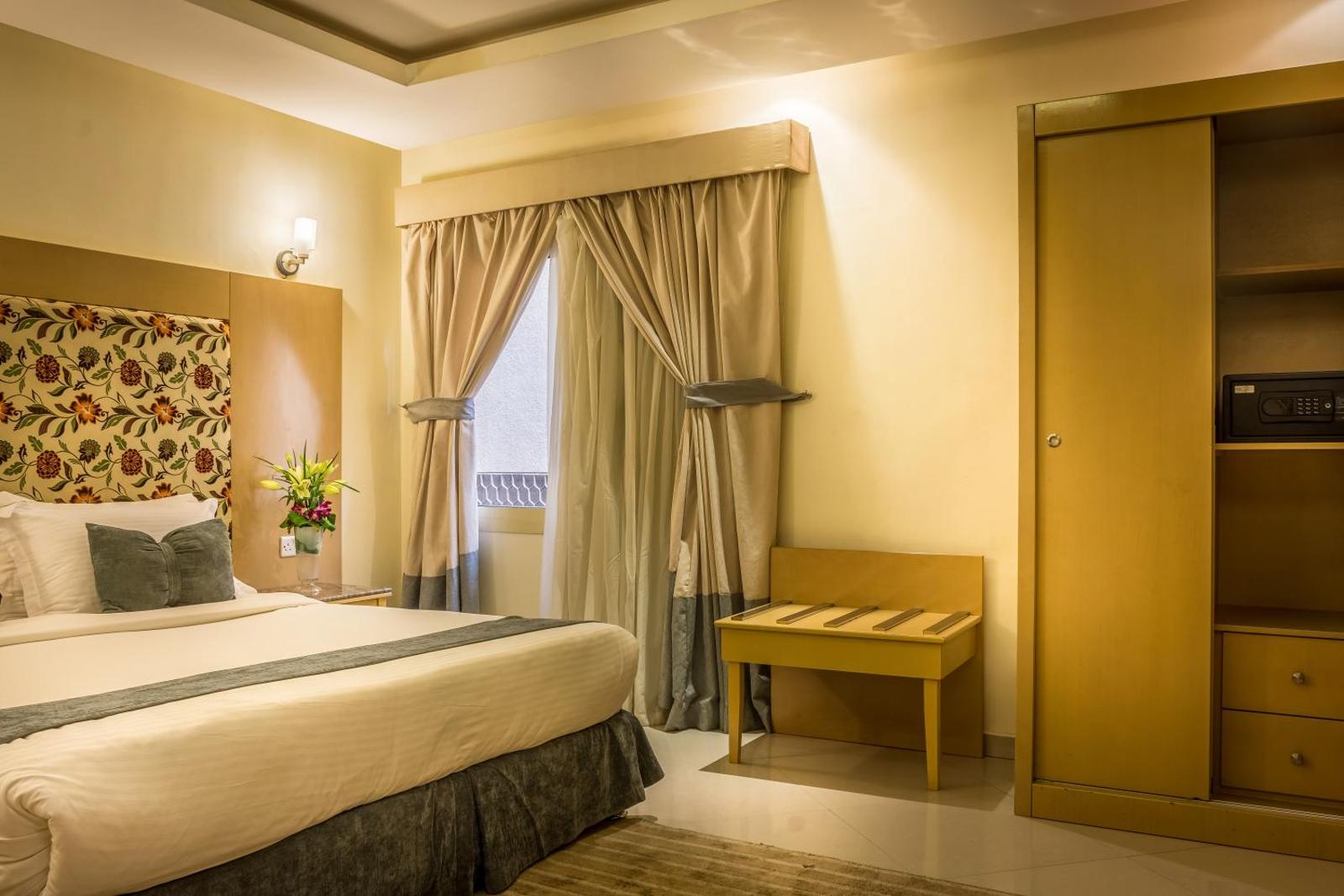 Almuhaidb Al Takhasosi Suites