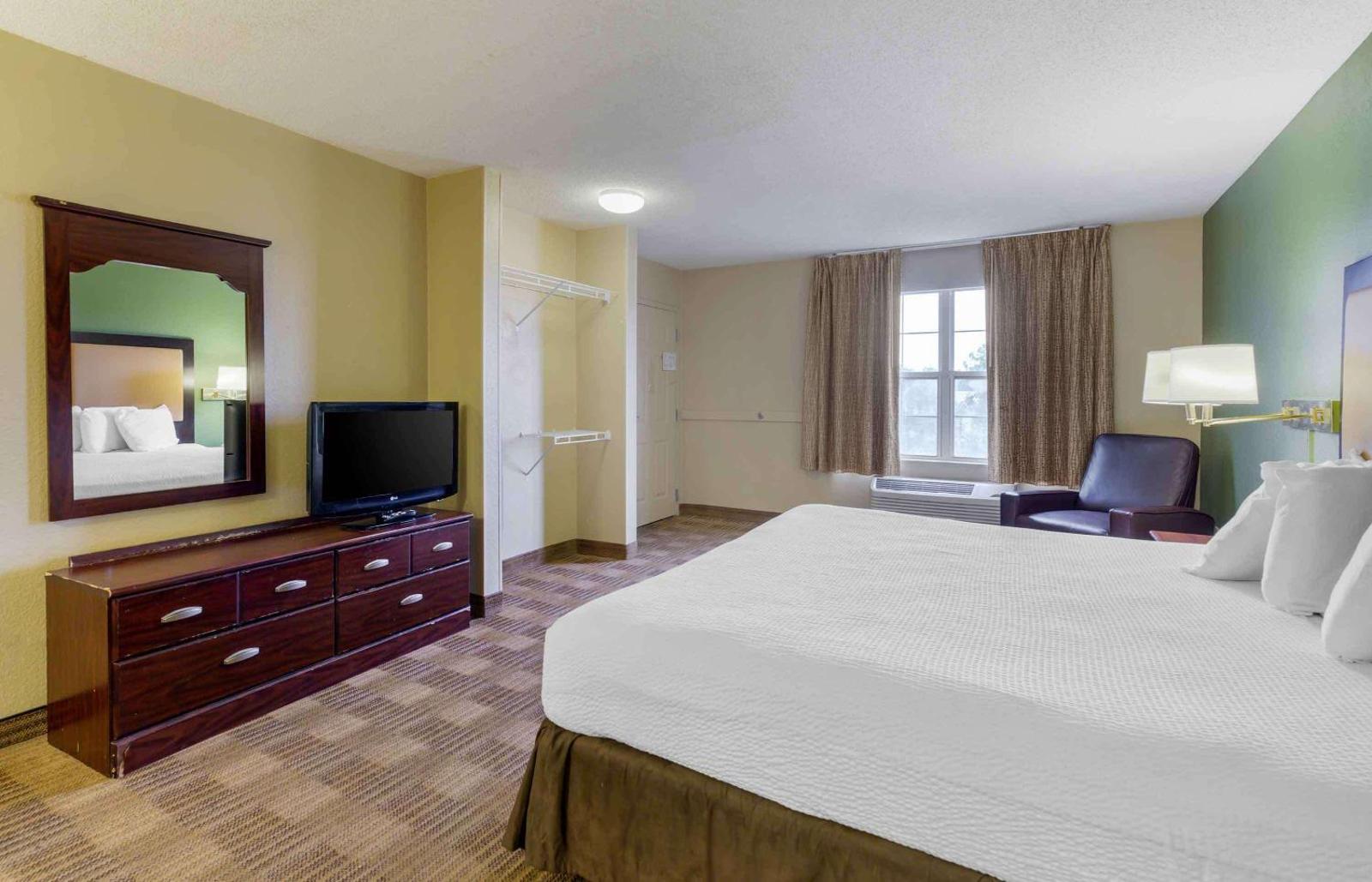 Extended Stay America - Fayetteville - Owen Dr.