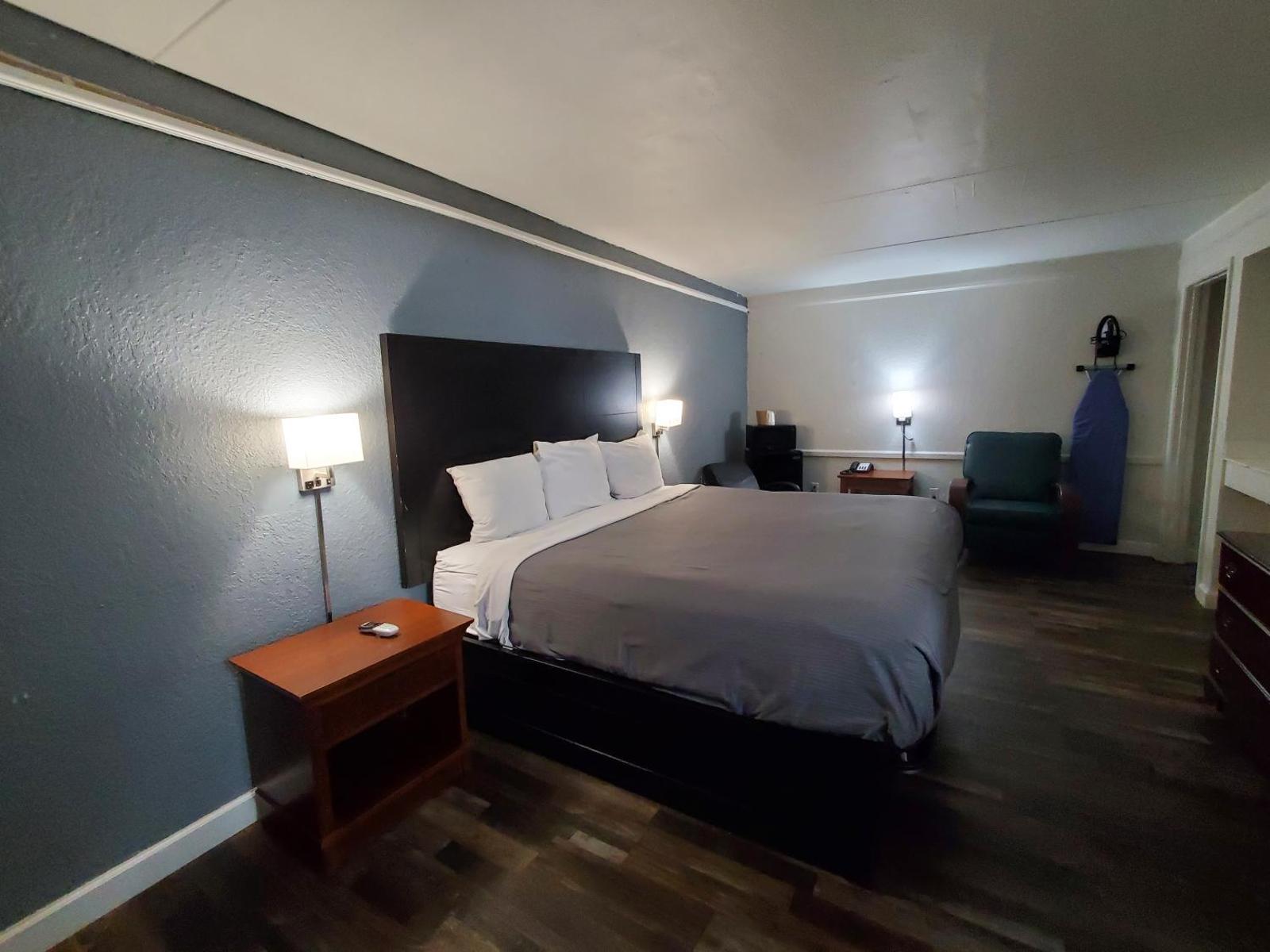 Americas Best Value Inn Little Rock