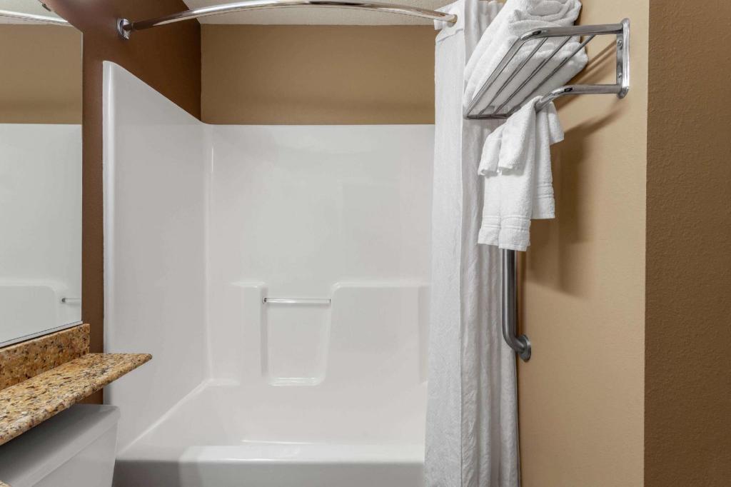 Microtel Inn & Suites by Wyndham Columbia