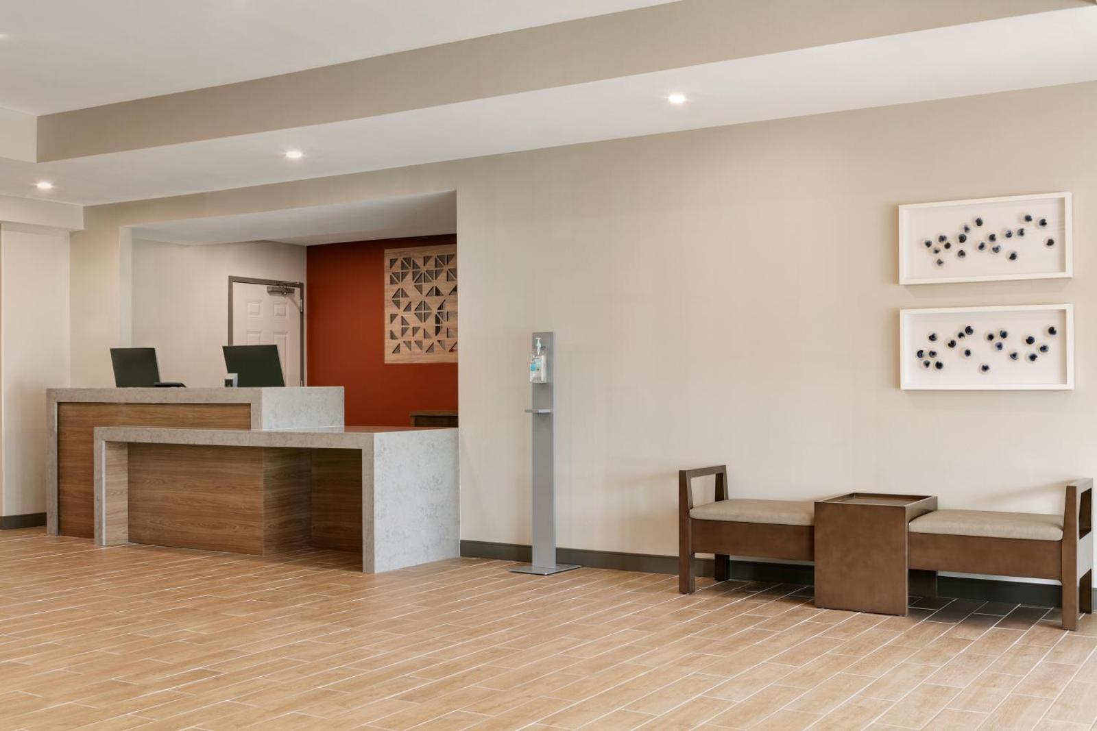 Candlewood Suites Fayetteville-North Carolina