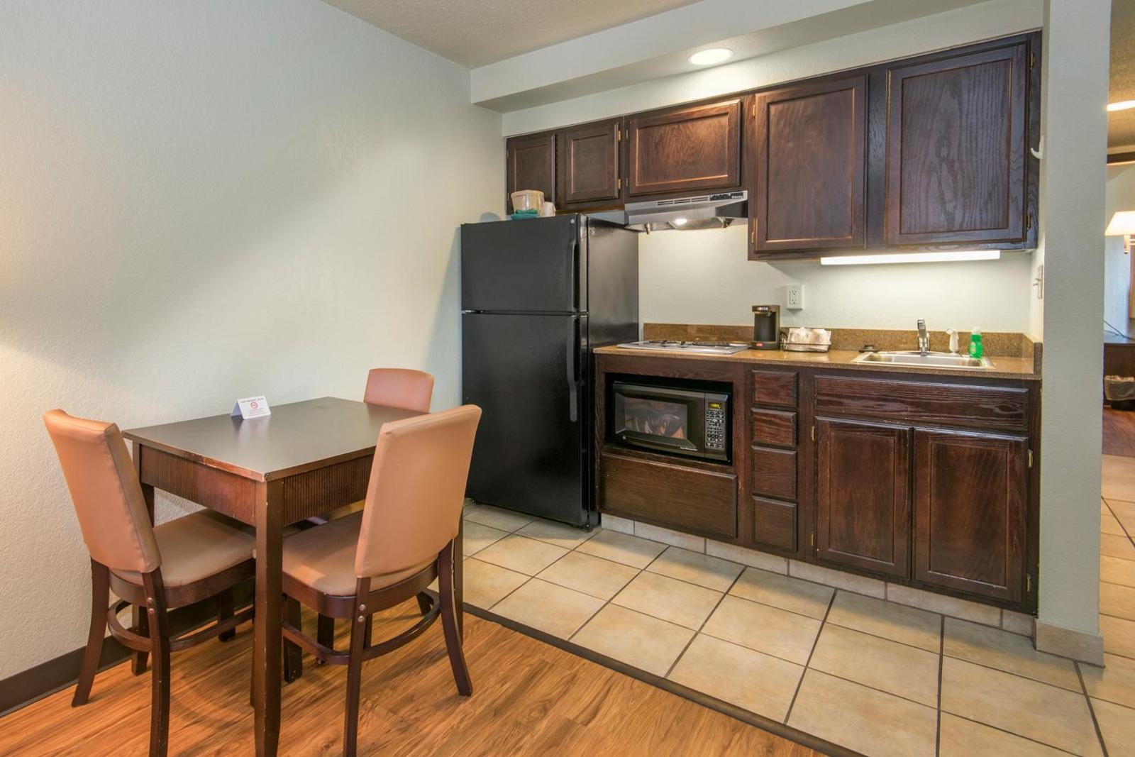 Markham House Suites Little Rock Medical Center