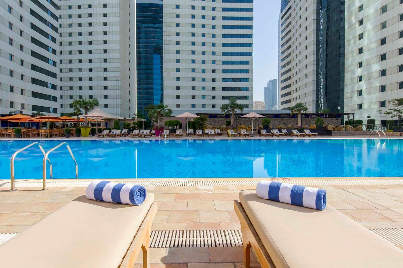 Ezdan Hotel, Residences