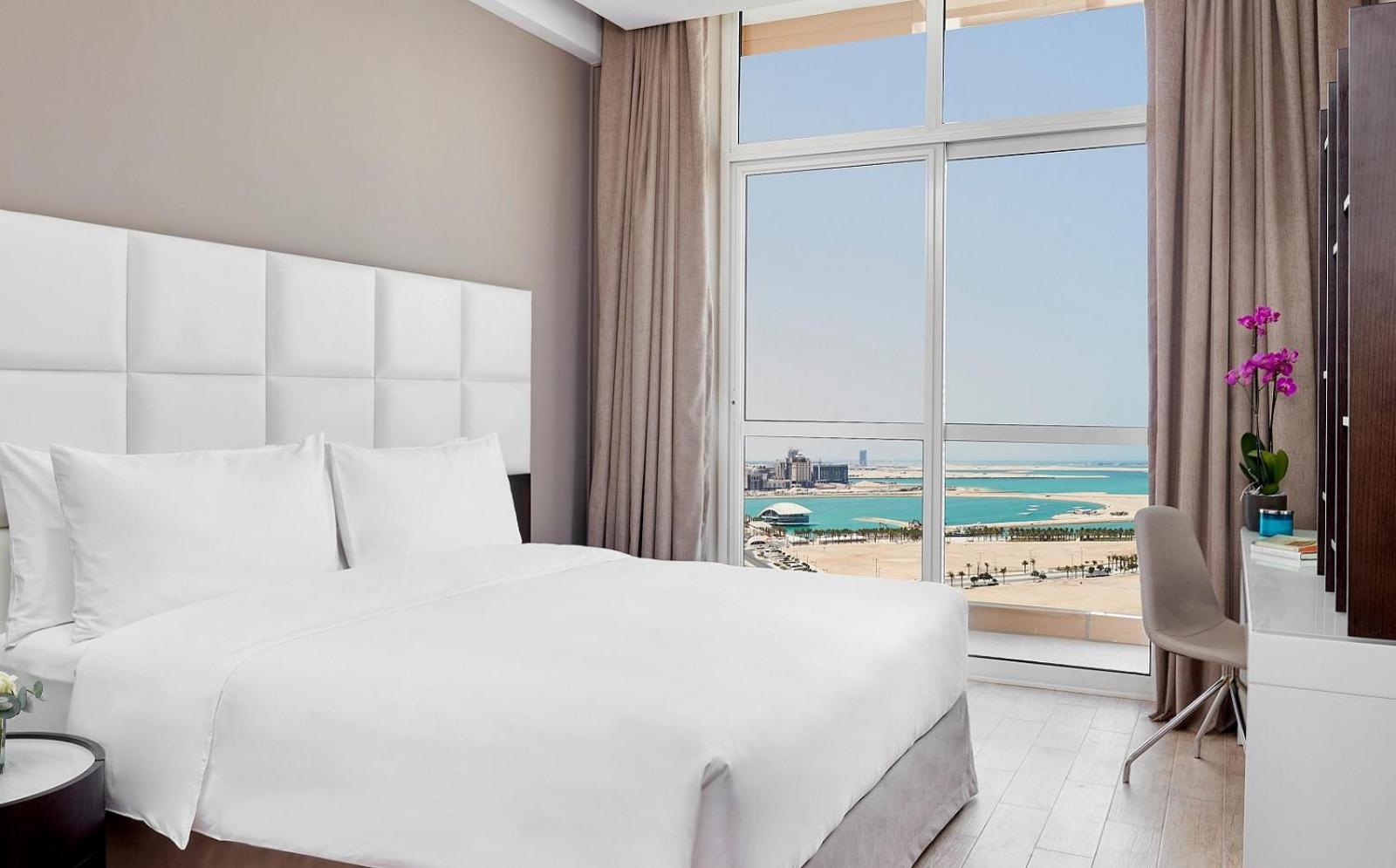 Staybridge Suites - Doha Lusail